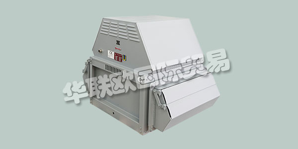 ALFRED EICHELBERGER GmbH&Co.KG是一家由業(yè)主管理，注重傳統(tǒng)的家族企業(yè)。自1931年Alfred Eichelberger成立以來(lái)，該公司在柏林Neuk?lln生產(chǎn)風(fēng)扇和空氣技術(shù)產(chǎn)品