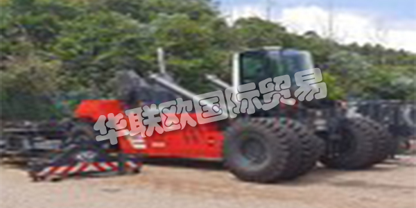 FORKLIFTCENTER BV專業(yè)生產(chǎn)1-60噸的叉車和集裝箱裝卸設(shè)備。在Forkliftcenter，您可以購買，出租和出售叉車。