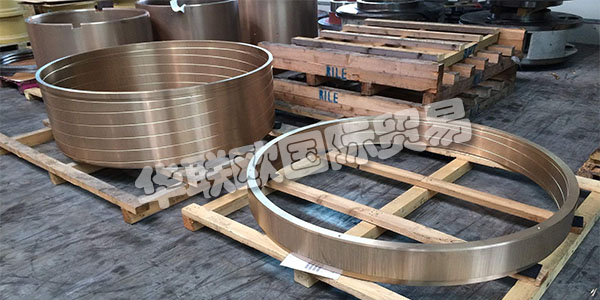 德國BORNEBUSCH主要產(chǎn)品：BORNEBUSCH滑動(dòng)軸承、零件等。BORNEBUSCH是位于Siegerland中心的業(yè)主管理的家族企業(yè)。