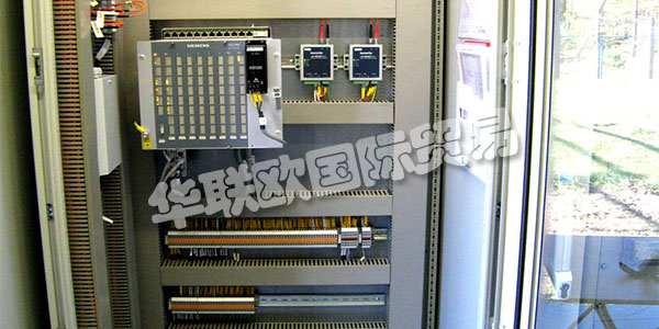 印度AMLOK主要產品：AMLOK水力調速器、閥門、傳感器、過濾器等。AMLOK代表兩位年輕董事總經理Amit Lamba先生和Lokender Singh先生的名字，他們的愿景是為水電行業(yè)提供最優(yōu)質的服務，并幫助新開發(fā)商提高他們在可再生能源領域的地位。