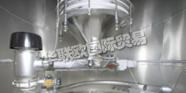 AZO集團(tuán)在自動(dòng)化原材料處理方面，是世界上經(jīng)驗(yàn)最豐富的公司之一。他們擁有1000多名員工，他們對(duì)自己的工作充滿熱情，并利用他們豐富的知識(shí)和豐富的工廠工程和建筑經(jīng)驗(yàn)積累了70多年的經(jīng)驗(yàn)，為您開發(fā)高效，可持續(xù)的解決方案。創(chuàng)造性和修補(bǔ)欲望是他們DNA的一部分。從旋風(fēng)篩分機(jī)的開發(fā)開始，散裝物料處理的眾多創(chuàng)新可歸功于他們。對(duì)有遠(yuǎn)見的技術(shù)的好奇心和開放性帶來(lái)了具有長(zhǎng)期前景的解決方案。