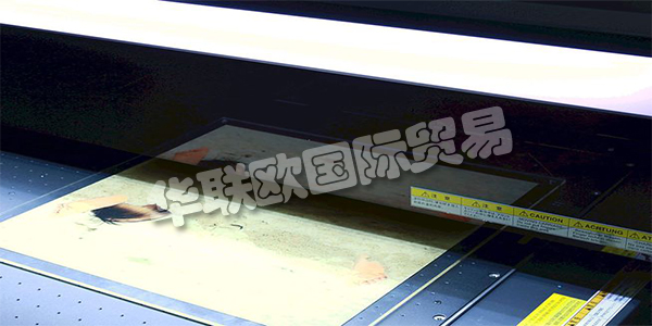 德國PLANISTAR主要產(chǎn)品：PLANISTAR燈具、熒光燈等。PLANISTAR自1983年以來，他們的團隊一直致力于照明技術和照明產(chǎn)品。他們制造了帶鹵素燈的平面背光。他們已經(jīng)掌握了這項光技術的知識和專利，甚至在邊緣照明進入許多顯示器和背光之前。